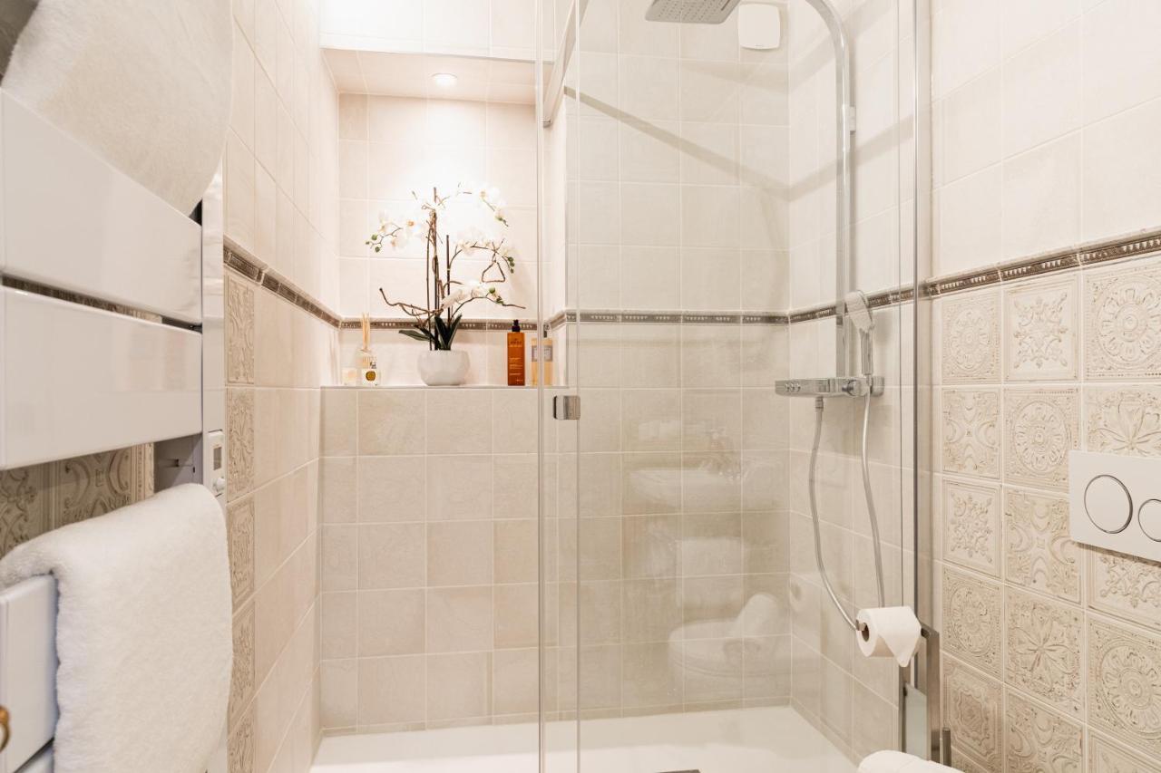 The French Boudoir Apartment Epernay Ngoại thất bức ảnh
