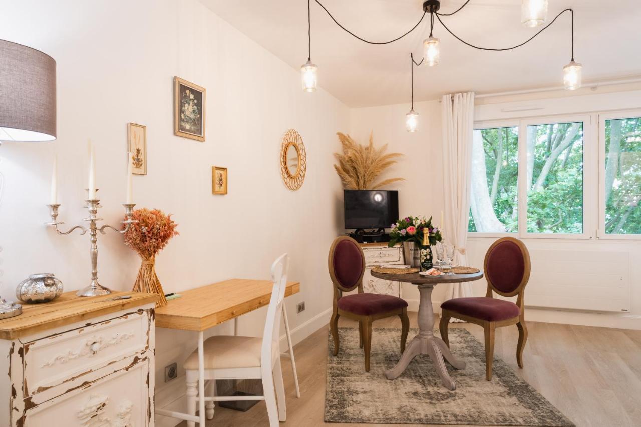 The French Boudoir Apartment Epernay Ngoại thất bức ảnh